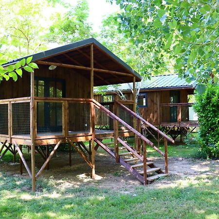 Отель Camping Le Mouliat Moncrabeau Экстерьер фото